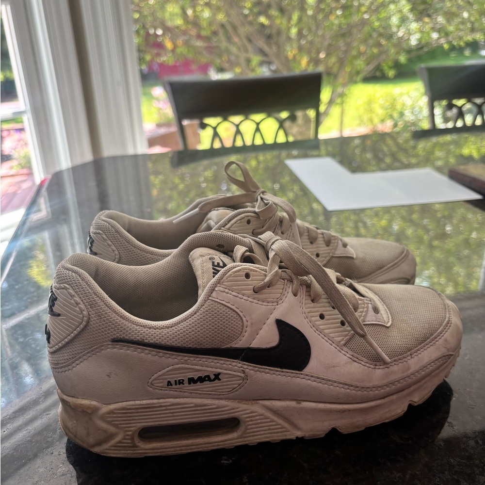 Nike Sneakers in Cream and Gray